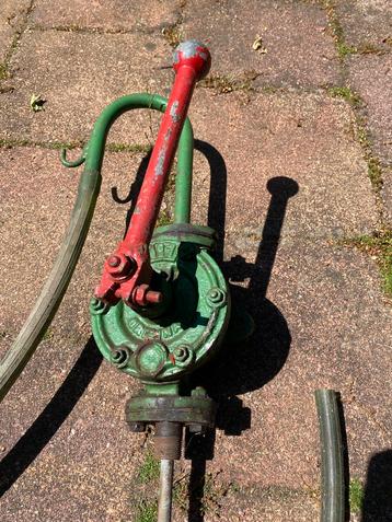 Handbediende diesel brandstofpomp beschikbaar voor biedingen