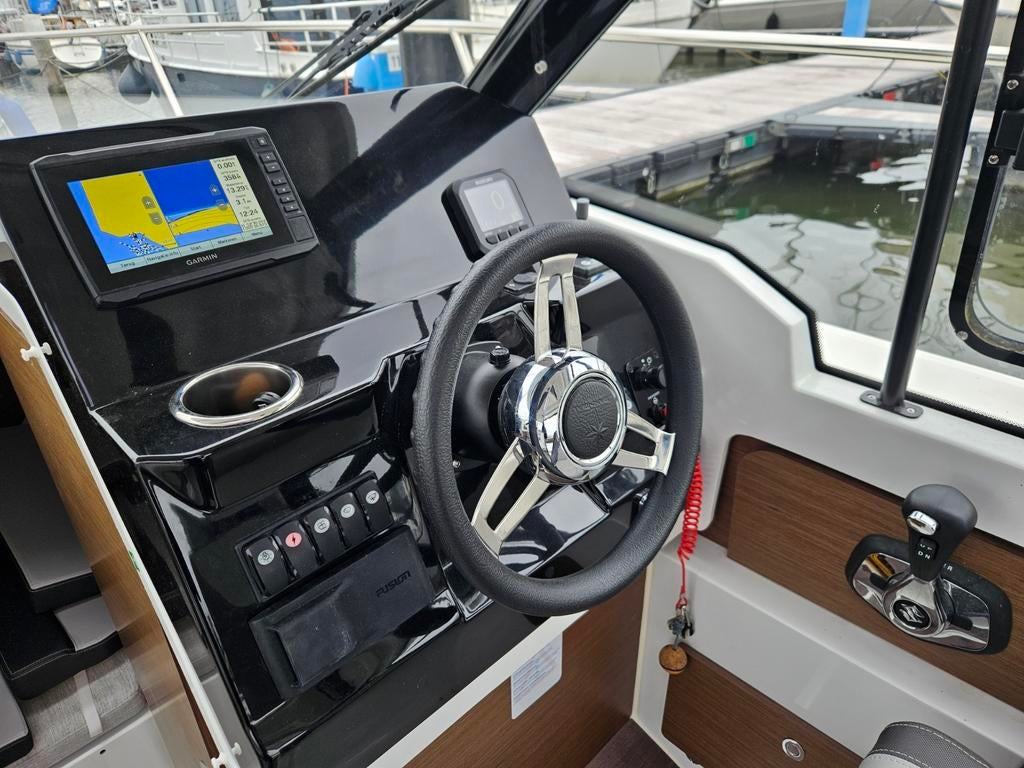 Jeanneau Merry Fisher 795 | 250pk Suzuki | ALS NIEUW | LEZEN, Watersport en Boten, 50 pk of meer, Ophalen of Verzenden, Zo goed als nieuw