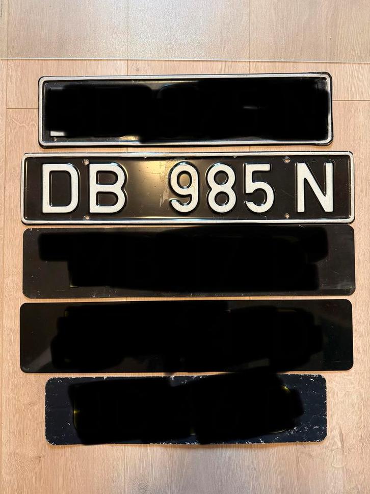 Militaire kentekenplaten nummerborden license plates, Verzamelen, Militaria | Algemeen, Overige soorten, Overige typen, Nederland