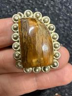 Vintage Zilveren Ring met Bruine Steen, Gebruikt, Bruin, 19 tot 20, Ophalen of Verzenden