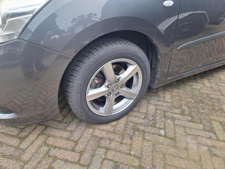 5x Dezent velgen met 4x Michelin winterbanden 16 inch, Auto-onderdelen, Banden en Velgen, Banden en Velgen, Winterbanden, 16 inch