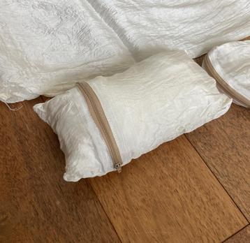 2 Nette Zijden Lakenzakken / Inlegslaapzakken beschikbaar voor biedingen