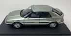 WhiteBox 1:24 Mazda 323 F light green met 2 openingen, Hobby en Vrije tijd, Modelauto's | 1:24, Overige merken, -, Nieuw, Ophalen of Verzenden