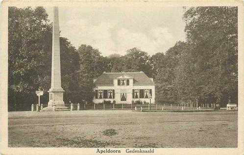 (300-487-031) Apeldoorn Gedenknaald, Verzamelen, Ansichtkaarten | Nederland, Gelderland, Verzenden