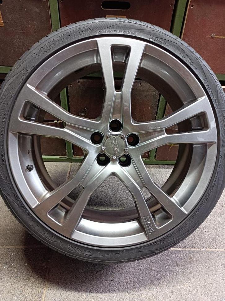 OZ Velgen - 19 inch op Landsail voor, Vredestein achter., Auto-onderdelen, Banden en Velgen, Velg(en), Zomerbanden, 19 inch, 235 mm