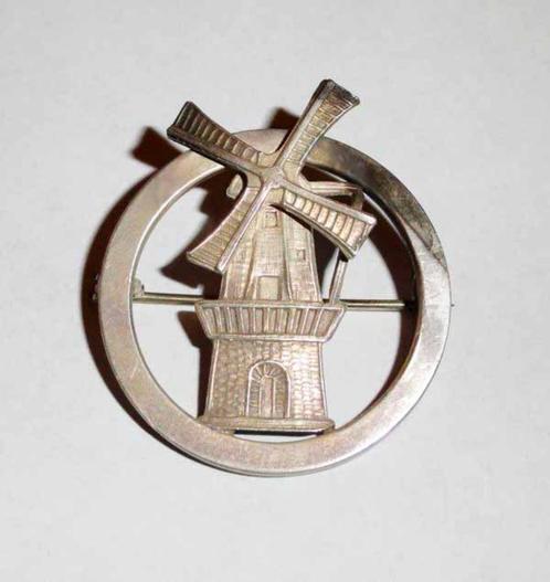 Broche Molen Zilver kleurig Windmolen, Sieraden, Tassen en Uiterlijk, Broches, Zo goed als nieuw, Overige materialen, Zilver, Verzenden