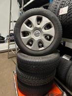 Banden Opel Corsa E, Auto-onderdelen, Banden en Velgen, Ophalen, 15 inch, Banden en Velgen, 185 mm