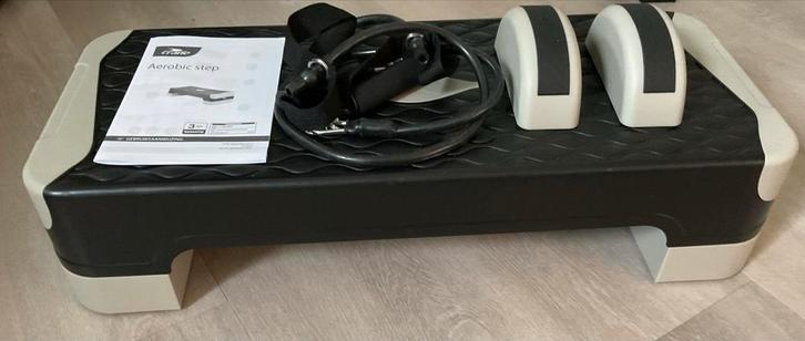 Crane Aerobic Step - Zo Goed Als Nieuw!, Sport en Fitness, Fitnessmaterialen, Zo goed als nieuw, Stepbank, Benen, Ophalen