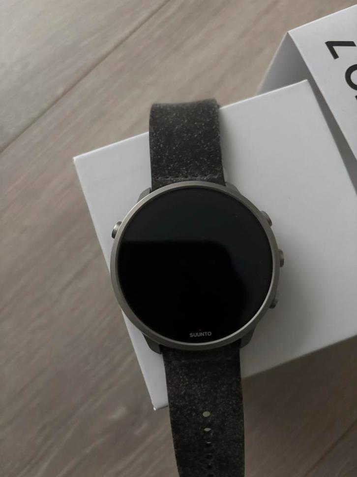 Suunto 7 Titanium - Nette Staat, Sieraden, Tassen en Uiterlijk, Smartwatches, Gebruikt, Android, Grijs, Afstand, Calorieverbanding