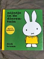 Dick Bruna - nijntje in de dierentuin / op z'n Brabants, Ophalen of Verzenden, Zo goed als nieuw, Dick Bruna