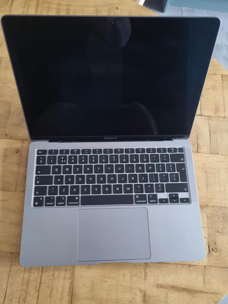MacBook Air 13" M1 (2020) - A2337, Computers en Software, Apple Macbooks, Gebruikt, MacBook Air, 13 inch, Onbekend, Onbekend, 8 GB