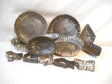 Lot vintage bakvormpjes/ koekstekers , leuk als decoratie beschikbaar voor biedingen