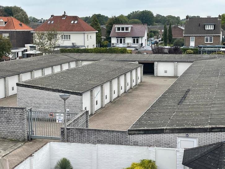 Garagebox te huur in Sittard, wijk Baandert, Auto diversen, Autostallingen en Garages