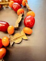 Vintage Ketting met Oranje en Rode Kralen, Ophalen of Verzenden, Gebruikt, Oranje, Overige materialen