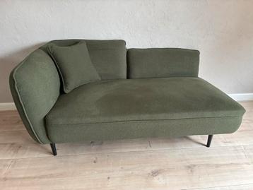 Chaise longue chevannes boucle stof donkergroen Beliani beschikbaar voor biedingen