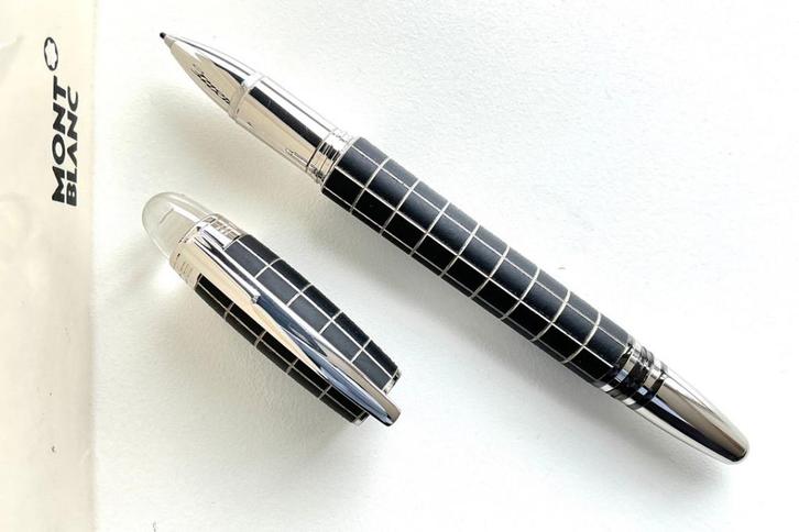 Montblanc Starwalker Grey Rubber Rollerball / Fineliner, Verzamelen, Pennenverzamelingen, Gebruikt, Fineliner, Mont Blanc, Ophalen of Verzenden