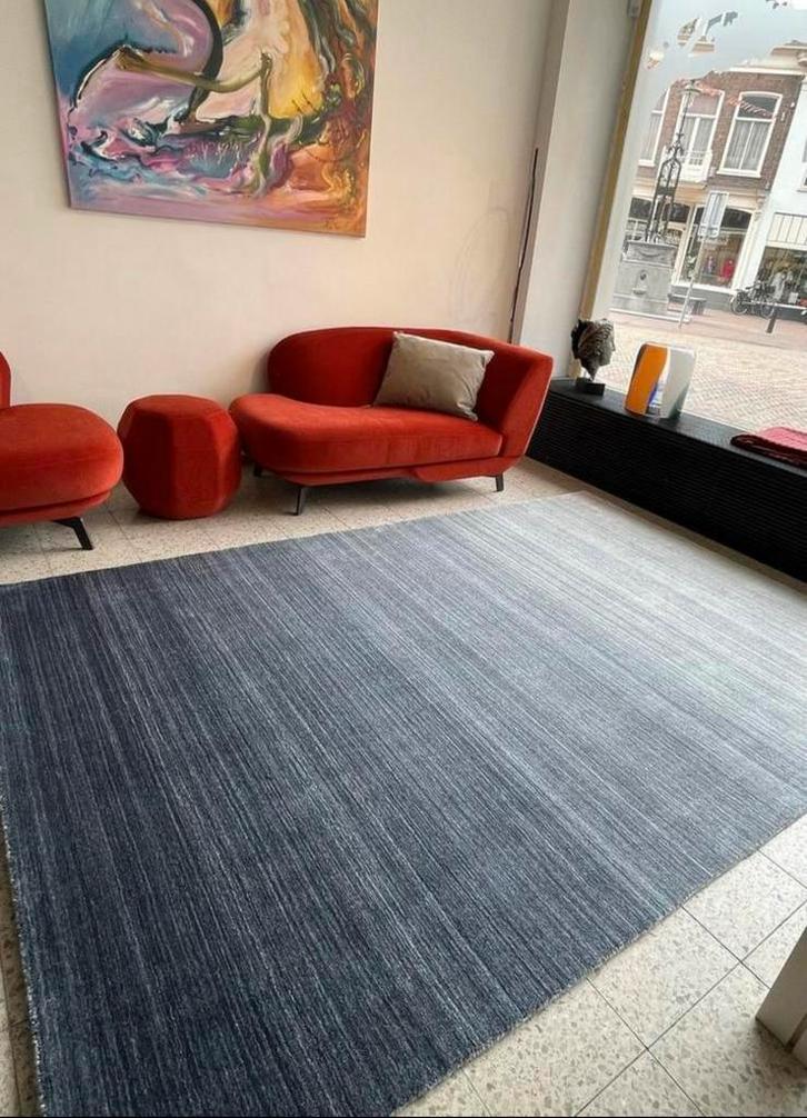 Leolux Evidence Milan Blue tapijt 200 x 300, Huis en Inrichting, Stoffering | Tapijten en Kleden, Nieuw, 200 cm of meer, Rechthoekig