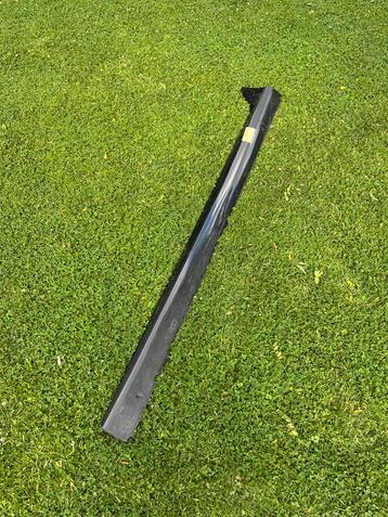 3x Golf 5 V R32 sideskirt bestuurderskant beschikbaar voor biedingen