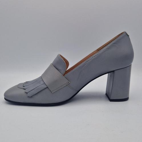 Mille Grazie pumps. Maat 41, Grijs/leer, Kleding | Dames, Schoenen, Nieuw, Pumps, Grijs, Ophalen of Verzenden