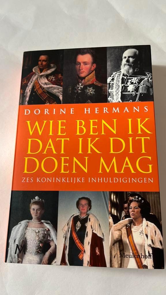 Dorine Hermans - Wie ben ik dat ik dit doen mag?, Boeken, Overige Boeken, Zo goed als nieuw, Ophalen of Verzenden