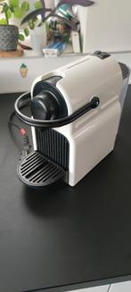 Nespresso Krups, moet na gekeken worden!, Ophalen of Verzenden, Gebruikt, Koffiemachine, Afneembaar waterreservoir