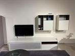 Hülsta Scopia TV kast met sound systeem Teufel showroommodel, Huis en Inrichting, Kasten | Televisiemeubels, Ophalen, Modern design