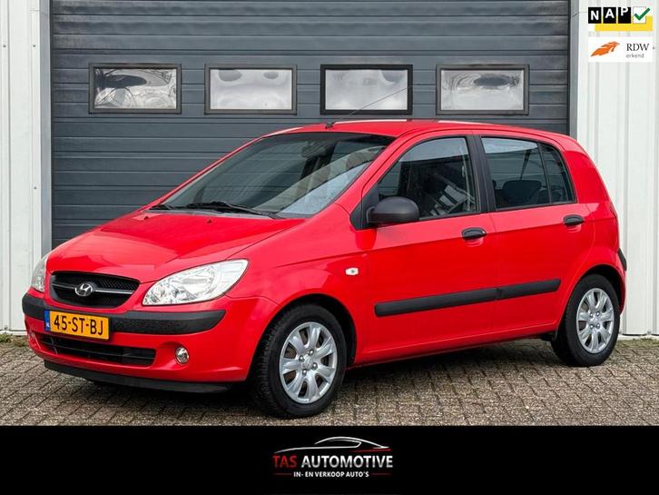 Hyundai Getz 1.4i Dynamic AUTOMAAT / AIRCO / 64.780 KM / NAP, Auto's, Hyundai, Te koop, Getz, ABS, Airbags, Airconditioning, Boordcomputer