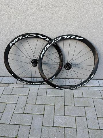 Fulcrum Quattro 08 carbon wielset voor Shimano 11 speed beschikbaar voor biedingen