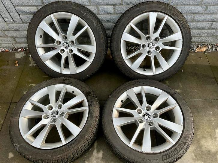 Skoda Octavia Winterset Michelin Alpine 6 - 225/45 R17, Auto-onderdelen, Banden en Velgen, Banden en Velgen, Winterbanden, 17 inch