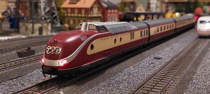 Märklin 37605 4-delige VT11.5 TEE DB FX decoder met sound, Hobby en Vrije tijd, Modeltreinen | H0, Gebruikt, Locomotief, Wisselstroom