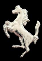 Ferrari pin- zilverkleur- middelgroot, Verzenden, Nieuw, Transport, Speldje of Pin