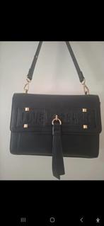 Love Moschino tas, Sieraden, Tassen en Uiterlijk, Tassen | Damestassen, Ophalen, Gebruikt, Zwart, Schoudertasje
