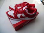Nike Dunk low SP rood en wit maat 45 'university red', Kleding | Heren, Schoenen, Overige kleuren, Nike, Nieuw, Ophalen of Verzenden