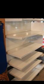 Winkel stellingen, Ophalen