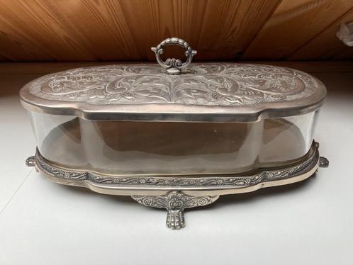 Prachtige bewerkte koektrommel op leeuwenpootjes., Antiek en Kunst, Antiek | Glas en Kristal, Ophalen of Verzenden