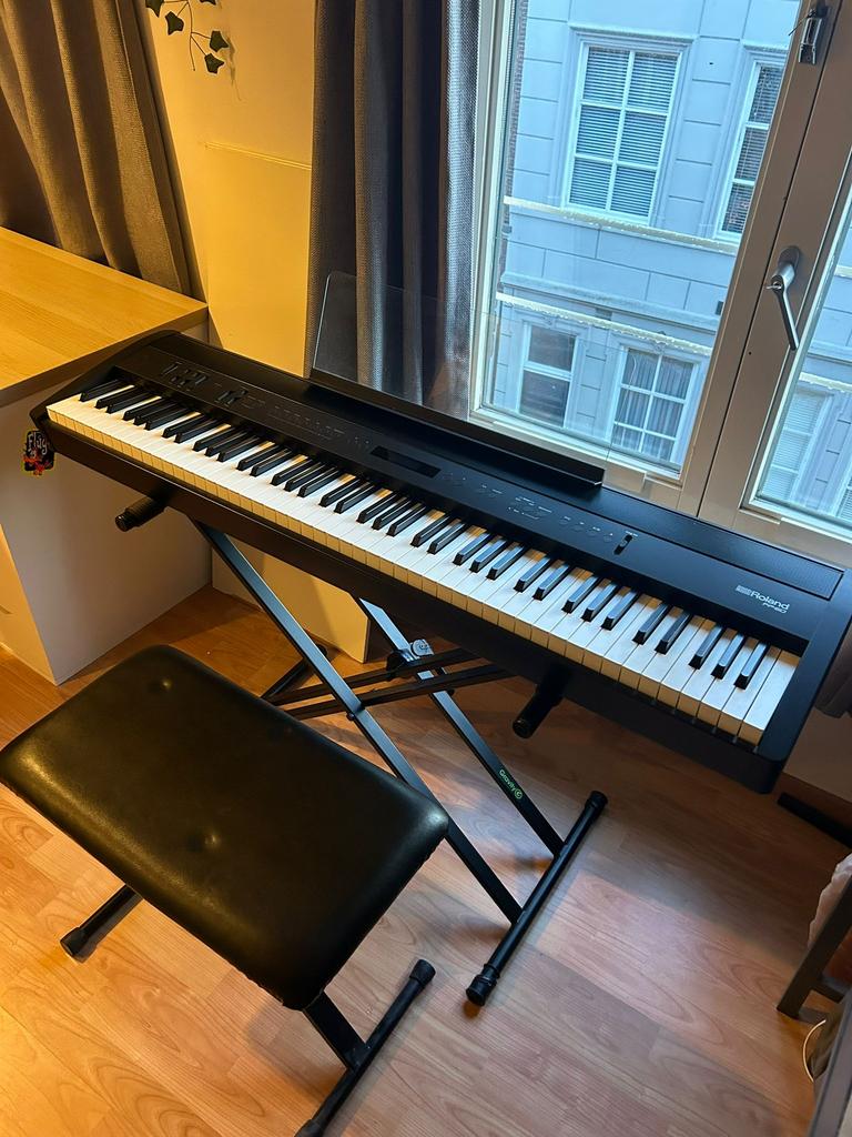 Roland FP-60 Stage Piano, Muziek en Instrumenten, Keyboards, Zo goed als nieuw, 88 toetsen, Roland, Ophalen of Verzenden