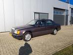 Mercedes-Benz 200-Serie 2.5 250 D 1991 Grijs, Auto's, Mercedes-Benz, Achterwielaandrijving, 2497 cc, Bruin, Grijs