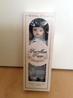 Porseleinen Pop in Doos - Sammel Edition, Verzamelen, Poppen, Ophalen of Verzenden, Gebruikt, Pop