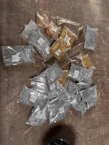 Glitters - Diverse Kleuren beschikbaar voor biedingen