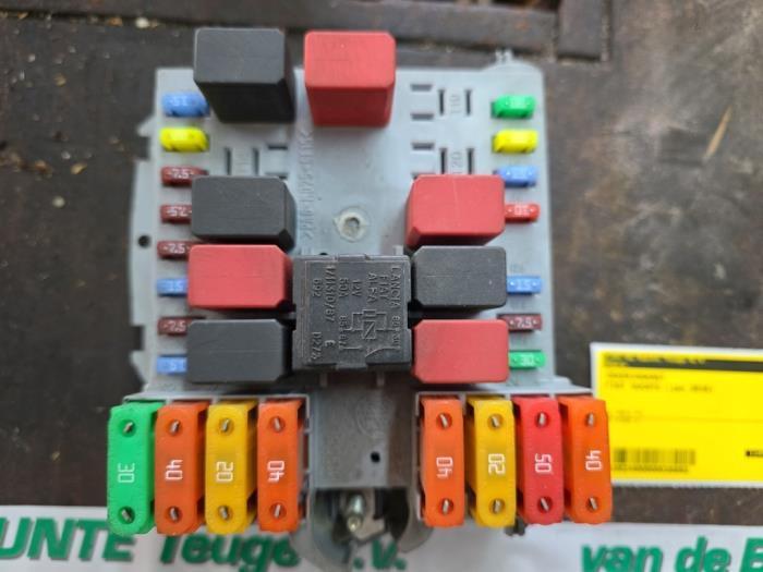 Zekeringkast van een Fiat Ducato, Auto-onderdelen, Elektronica en Kabels, Fiat, Gebruikt, 3 maanden garantie