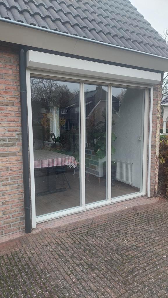 Elektrisch Rolluik - 246x222cm - Nette Staat!, Doe-het-zelf en Verbouw, Rolluiken, Gebruikt, 200 cm of meer, 200 cm of meer, Wit