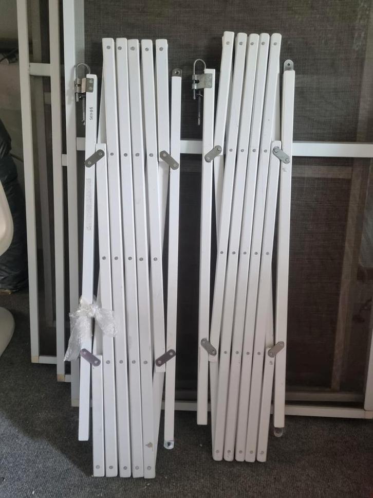 2 Witte Harmonica Traphekjes, Kinderen en Baby's, Traphekjes, Gebruikt, Overige typen, Hout, 115 cm of meer, Ophalen of Verzenden