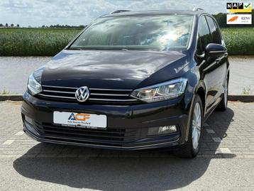 Volkswagen Touran 1.5 TSI Highline 7p / PANODAK / TREKHAAK / beschikbaar voor biedingen