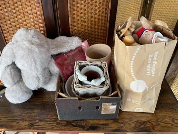 Rommelmarktspullen, nieuw en gebruikt. Zie alle foto’s. beschikbaar voor biedingen