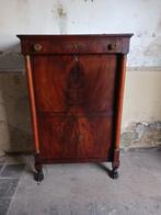Empire Secretaire, Ophalen
