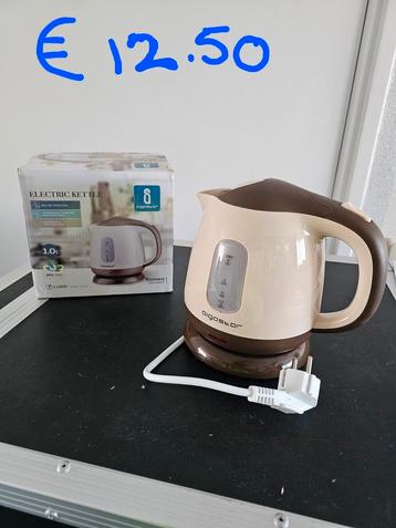  de Aigostar Romeo 30HIP waterkoker.  beschikbaar voor biedingen