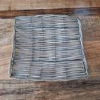 Vierkante rieten schaal 30x30cm, Gebruikt, Mand, Vierkant, Ophalen of Verzenden