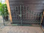 Groen Gietijzeren Hek met Slot - 266cm breed, Tuin en Terras, Ophalen, Met poort, Gebruikt, Sierhekwerk