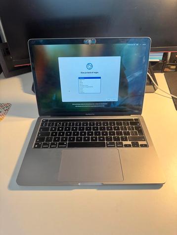 Macbook Pro 13-inch M2 klaar voor gebruik beschikbaar voor biedingen