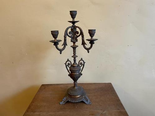 Frans Antiek Kandelaar met mutische voeten, Antiek en Kunst, Antiek | Woonaccessoires, Ophalen of Verzenden